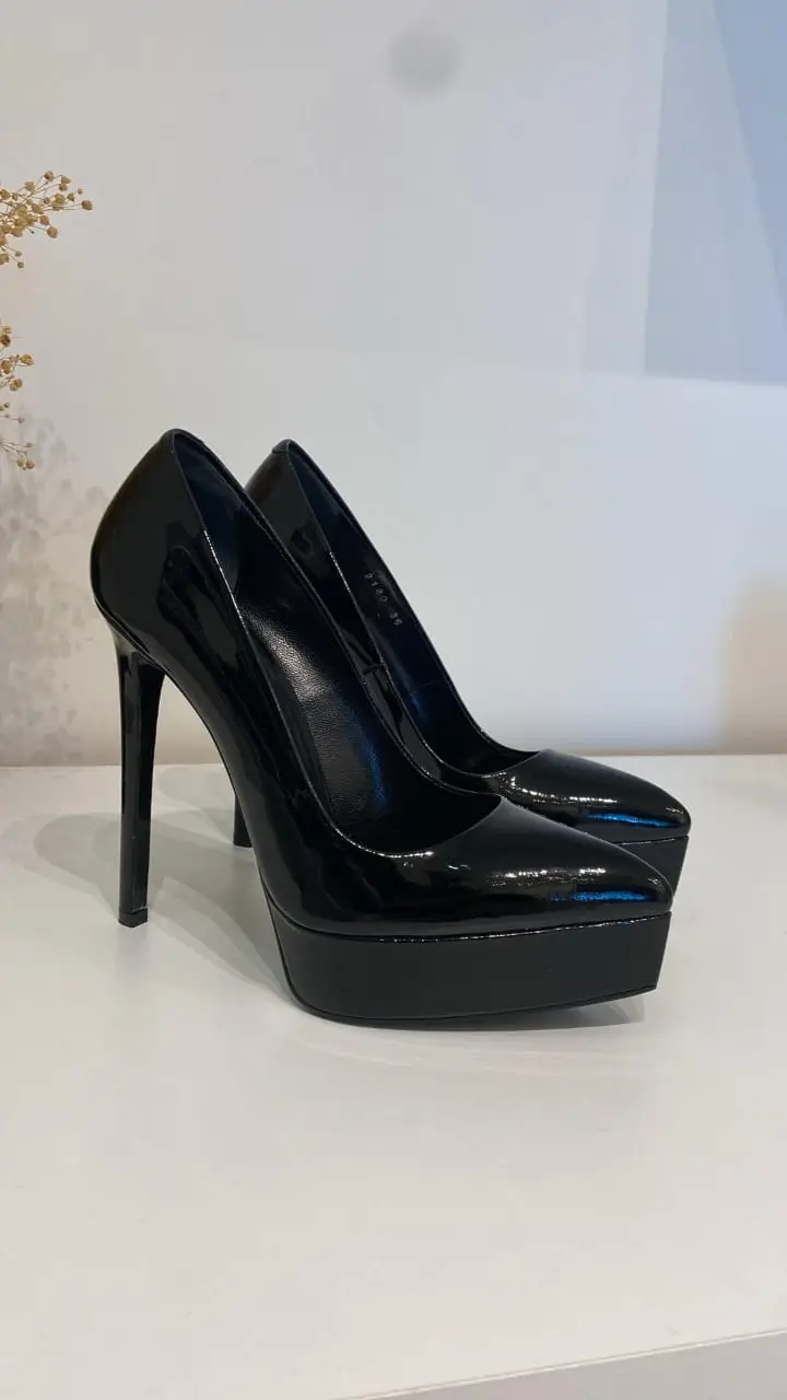 Double Sole Black Stiletto